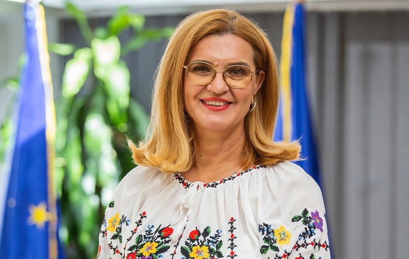 Elisabeta Lipă, adevărul despre relația cu fiul ei, Dragoș, în vârstă de 27 de ani. „A studiat la Geneva Business School”