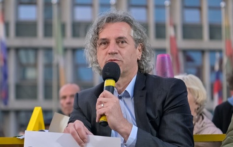 Alegeri în Slovenia: Un debutant în politică îl învinge pe premierul populist în funcție și va forma noul guvern