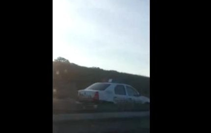 Poliţist, filmat în timp ce mergea cu 150km/h pe Autostrada Transilvania PE CONTRASENS | VIDEO