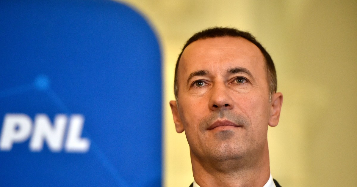 Liberalul Iulian Dumitrescu