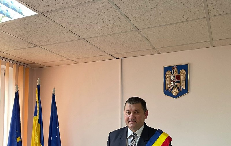 Primarul comunei Vinţu de Jos a fost găsit spânzurat. Fusese nominalizat de partid pentru o nouă candidatură