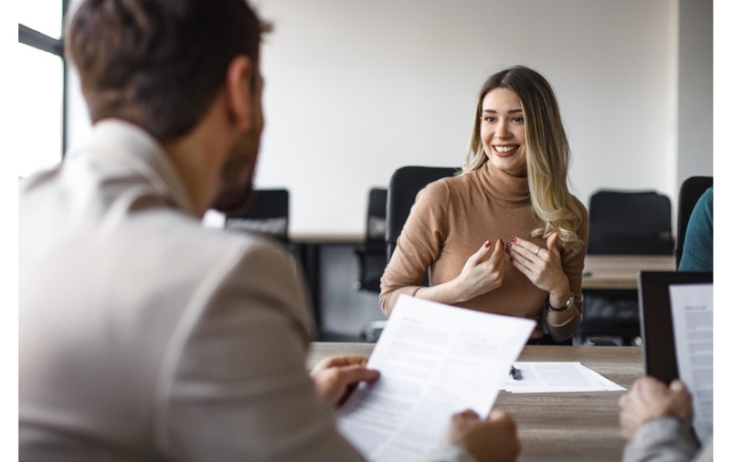 5 strategii pentru a-ți începe cariera după terminarea studiilor