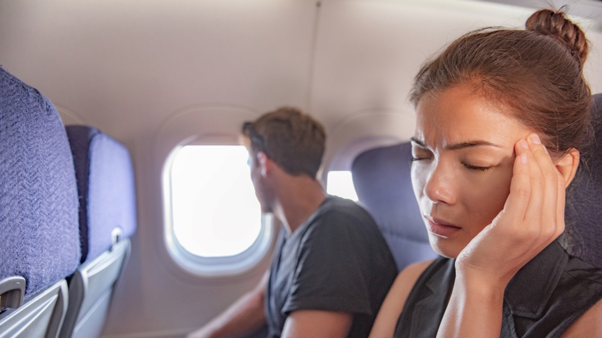 Pericole la care te expui când zbori cu avionul