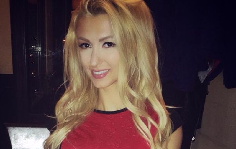ANDREEA BĂLAN, ai să ne spui ceva? VEDETA poartă, mai nou, O VERIGHETĂ pe INELARUL STÂNG! Uite cum arată!