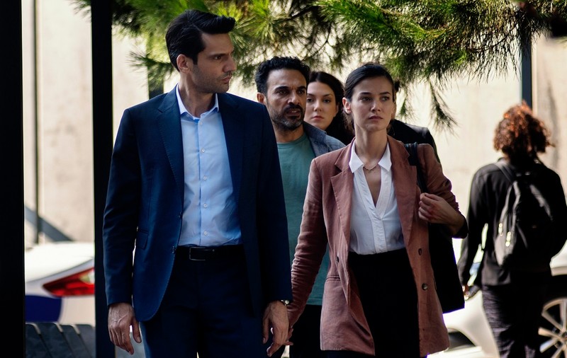 Cine este Pinar Deniz, actrița care joacă rolul avocatei Ceylin în serialul „Secrete de familie”. A pozat pentru revistele Elle și Vogue