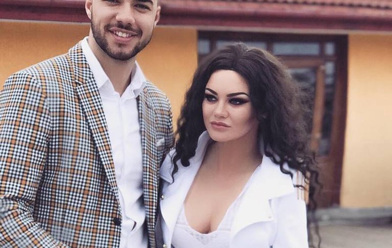 Artista Carmen de la Sălciua, jignită în ultimul hal. “Nas operat, buze false, păcat de tine”