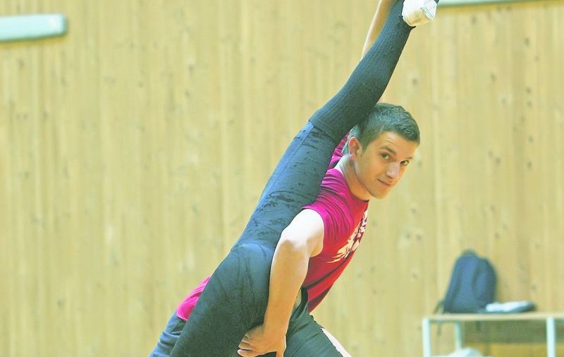 Lotul naţional de gimnastică aerobică se pregăteşte de show