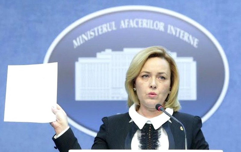 UPDATE. Ministrul de Interne, Carmen Dan: Doar 58 de salarii au scăzut în MAI, după trecerea contribuțiilor; Peste 8.000 de persoane au ieșit din sistem, anul trecut