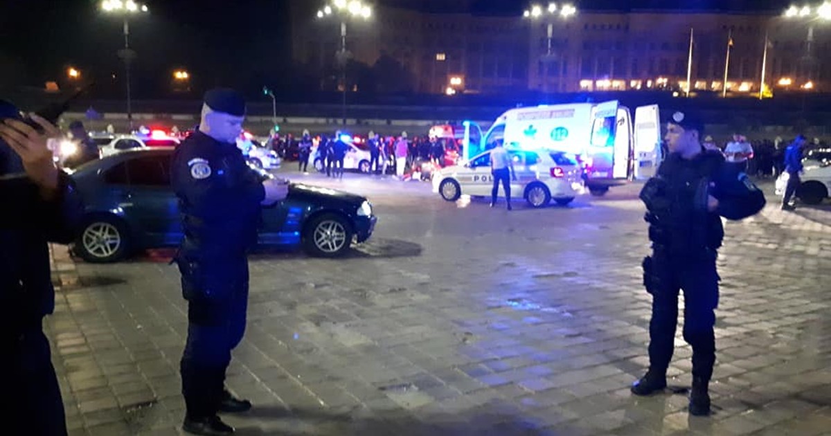 Filmul atacului criminal din Piața Constituției. Membrii grupărilor rivale susțin că la mijloc ar fi onoarea unei femei ce trebuia răscumpărată cu 2.000 de euro