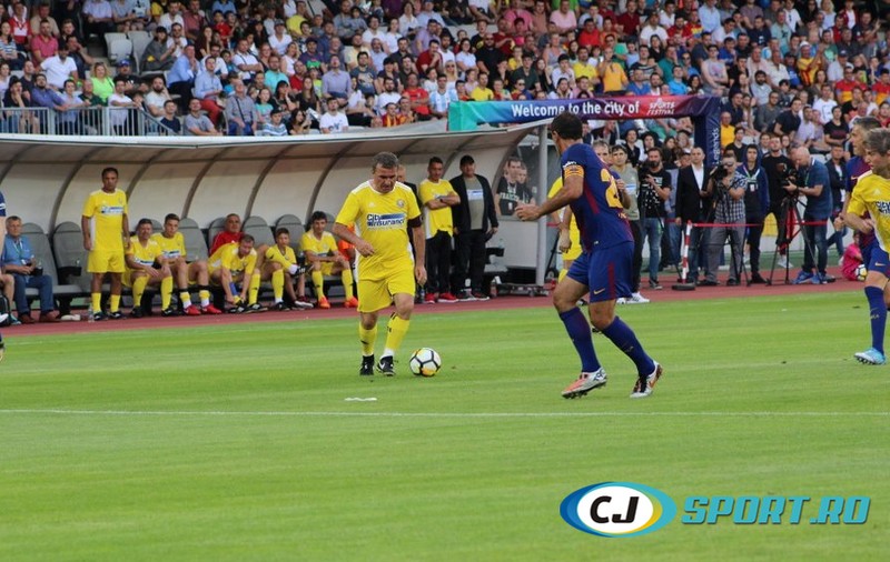 Generația de Aur - Legendele Barcelonei 0-2. ”Regele” a marcat pentru catalani! 25.000 de oameni au făcut valuri mexicane