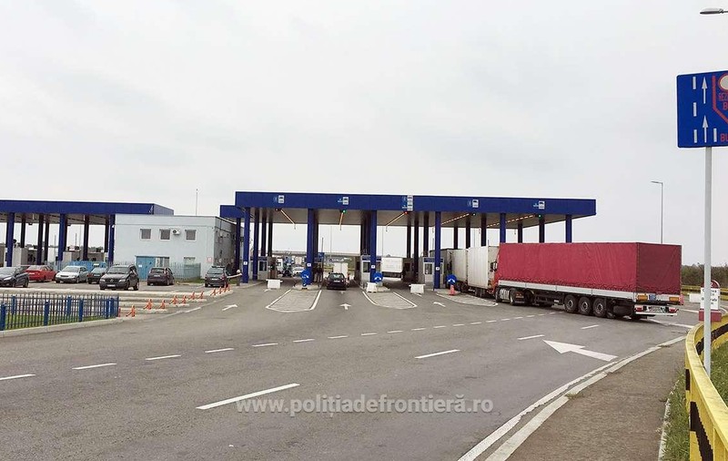 23 de poliţişti de frontieră de la Calafat, cercetați într-un dosar de corupție, au fost arestați preventiv