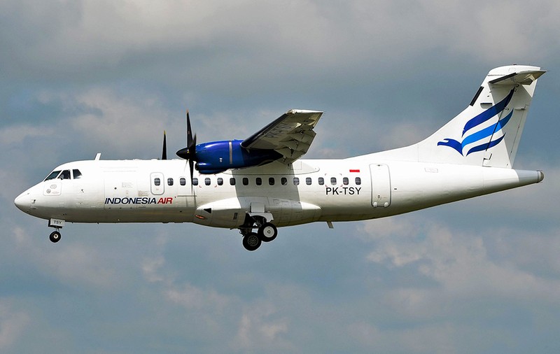 AVIONUL DISPĂRUT în Indonezia a fost găsit. Unde s-a prăbuşit aeronava