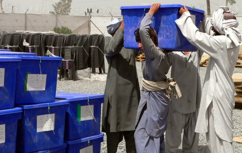 NATO încetează ostilităţile în Afganistan, cu ocazia prezidenţialelor