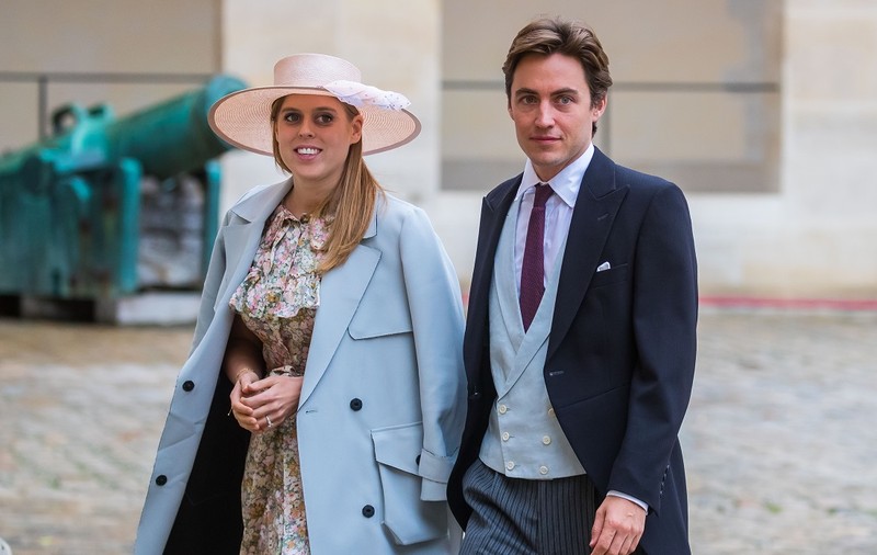 Ceremonie secretă în familia regală britanică: Prințesa Beatrice s-a căsătorit cu un afacerist italian. Regina Elisabeta, prezentă la eveniment