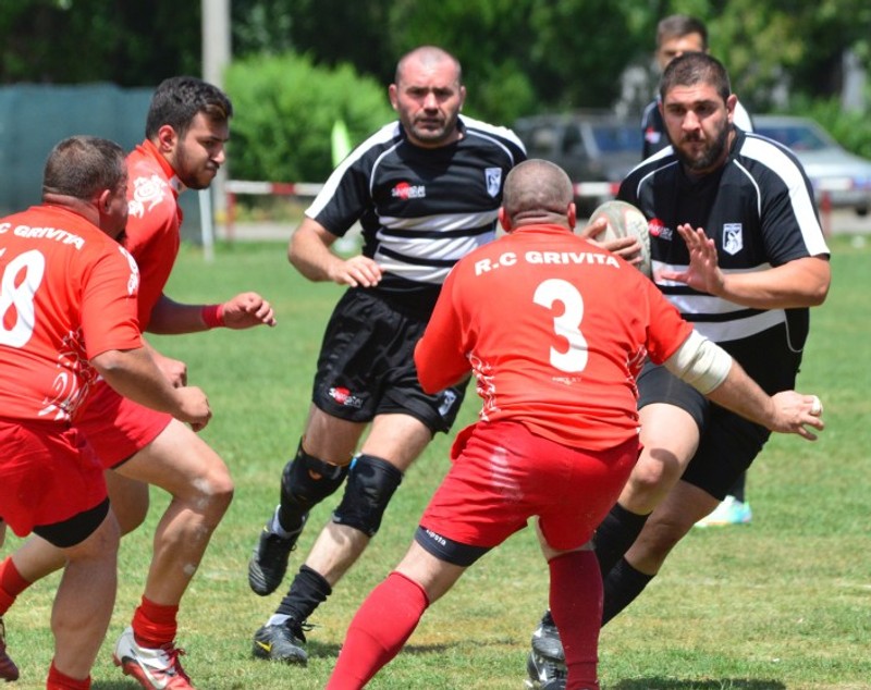 Sportul și Grivița, cele mai vechi echipe, își dispută întâietatea în liga a treia / FOTO