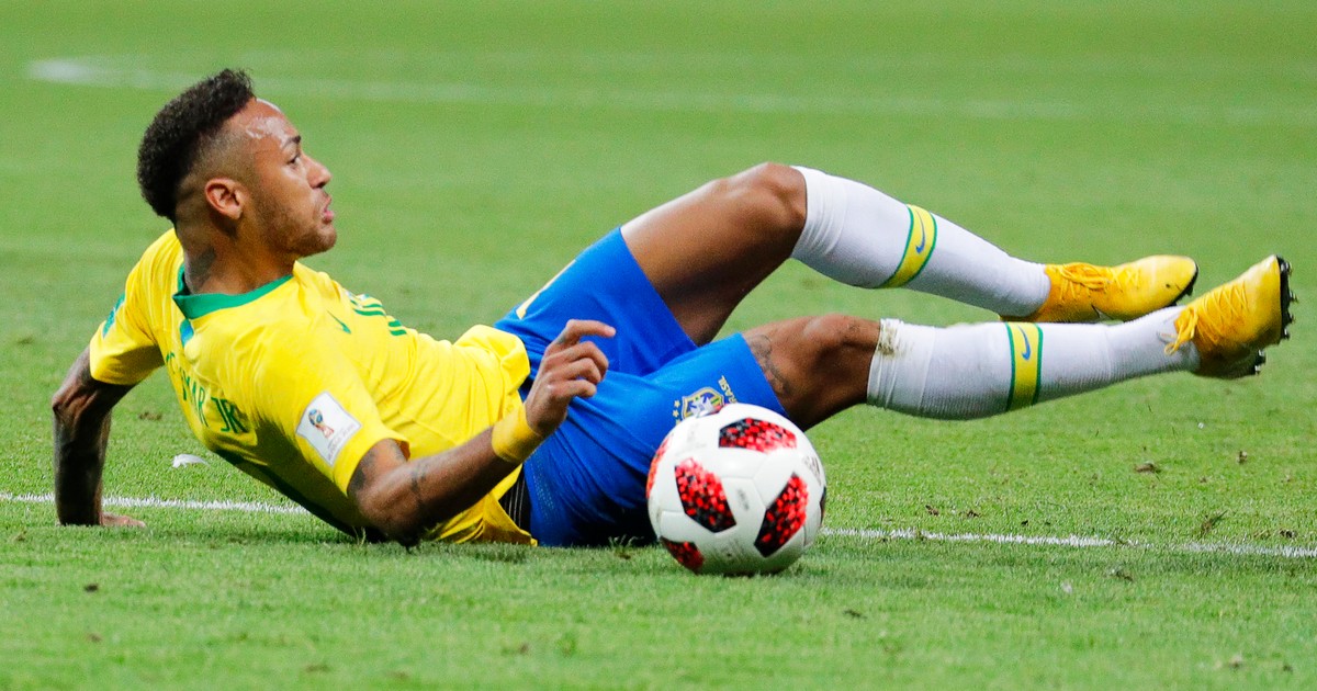 De ce și-a cerut scuze Neymar