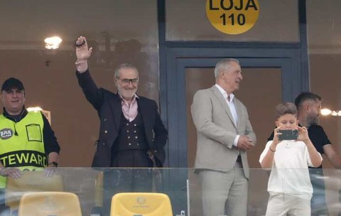 Gigi Becali, la stadion la debutul lui Laurențiu Reghecampf la FCSB! Patronul a făcut show în tribună. Video