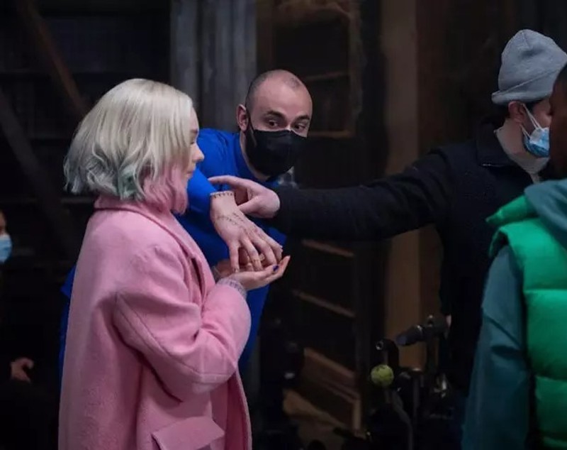 Victor Dorobanțu, cele mai noi detalii despre serialul „Wednesday”. Cum s-a simțit când a filmat cu Lady Gaga | EXCLUSIV
