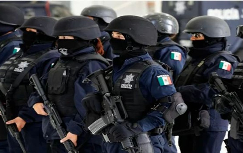 Două oraşe din Mexic au rămas fără poliţişti. Oamenii legii, arestaţi pentru legături cu crima organizată