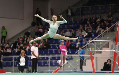 gimnasta Ana Bărbosu