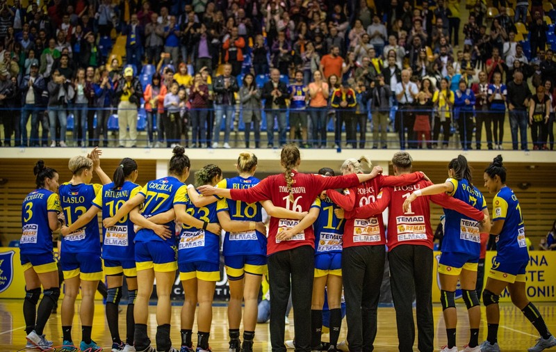 Dosar penal deschis în cazul handbalistelor de la Corona Brașov. Ce anchetează procurorii