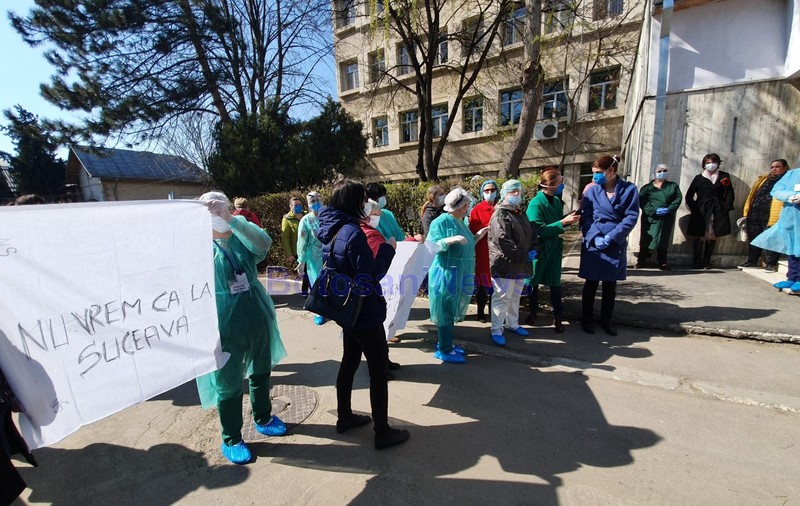 Nou protest al cadrelor medicale de la Maternitatea Botoşani: "Nu vrem ca la Suceava!"