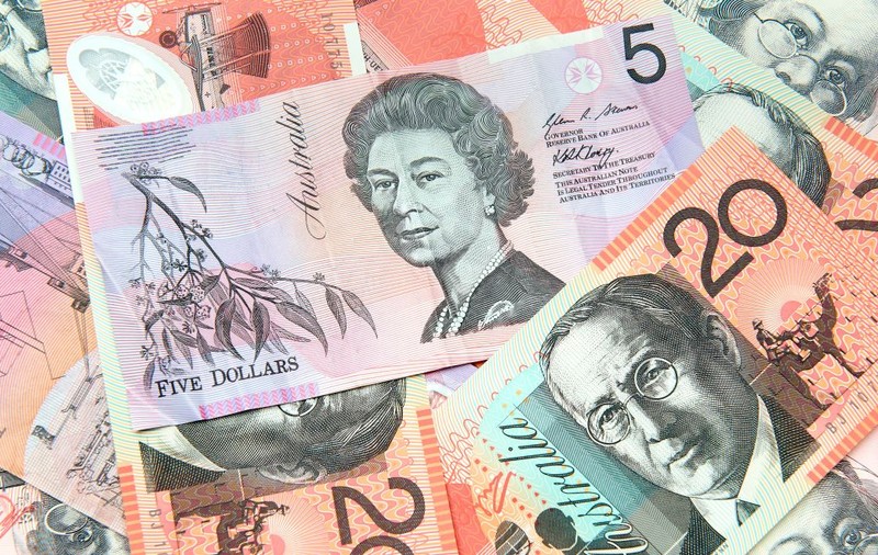 Chipul reginei Elisabeta a II-a de pe bancnotele australiene ar putea fi înlocuit cu o personalitate locală în locul noului rege