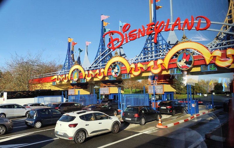 Disney a anunțat lansarea unor noi atracții spectaculoase la Disneyland Paris și Disney World. Rollercoaster-ul care revine după ani de dispariție