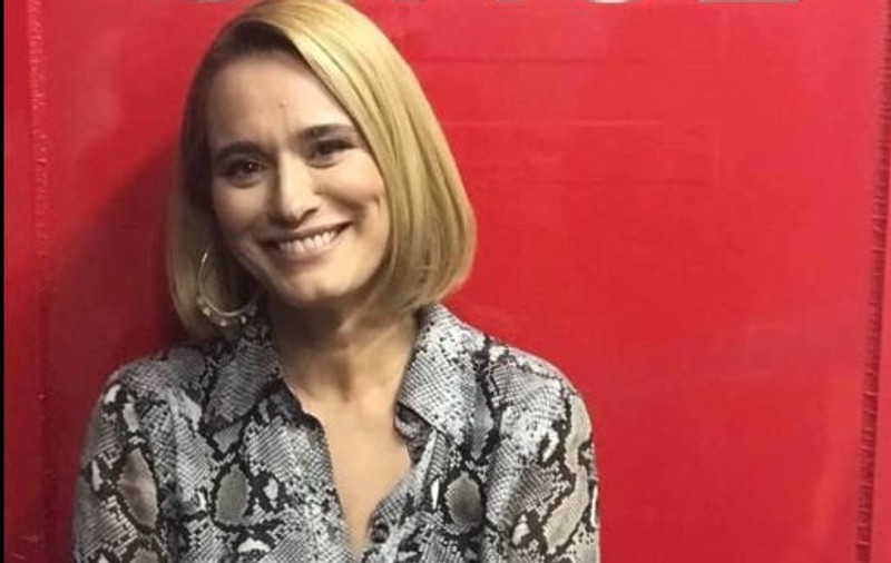 Ce amintiri are Andreea Esca din școală. "Toate fetele stăteam cocoțate pe geam să-l admirăm pe Răducioiu, care era deja o tânără vedetă fotbalistică"
