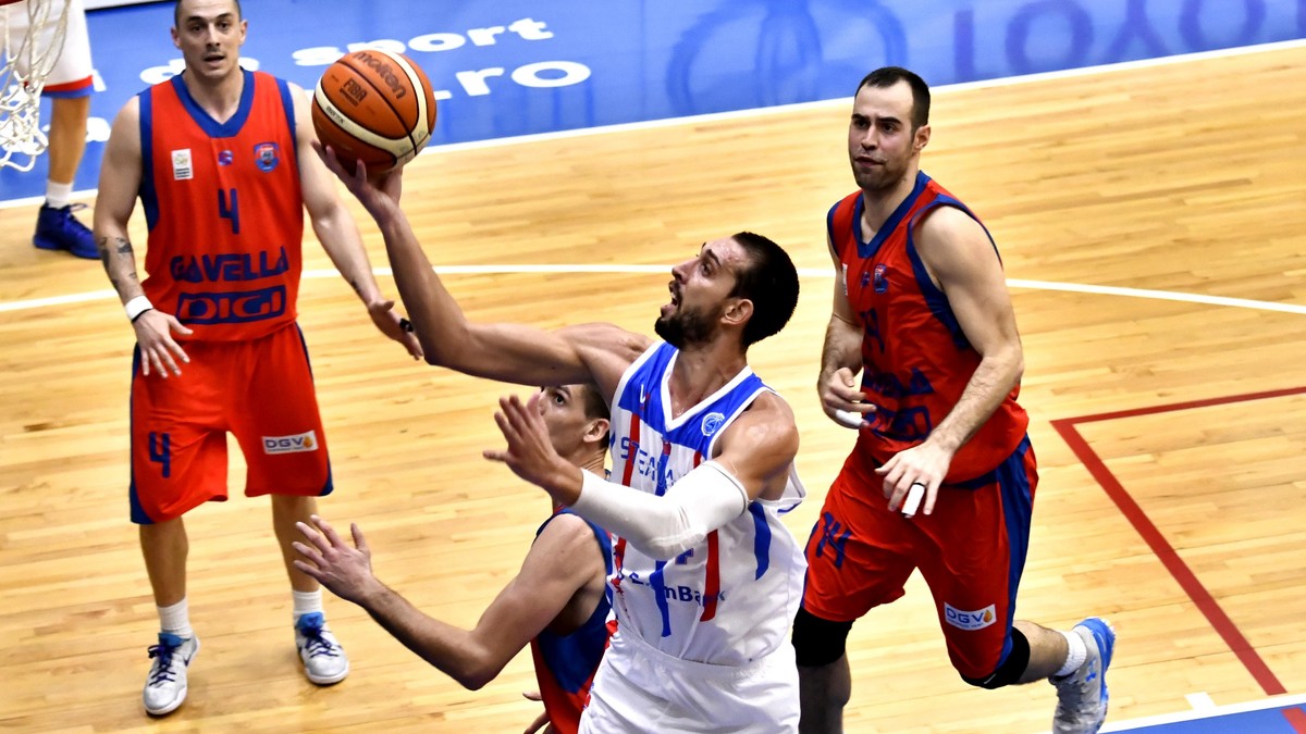 CSM CSU Oradea a surclasat-o pe Dinamo București în Liga Națională de baschet
