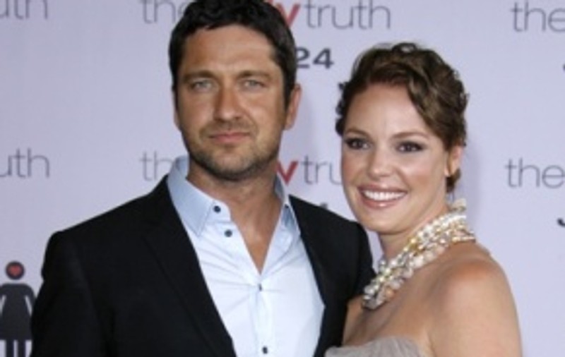 Gerard Butler, emoţionat la scenele de sex cu Katherine Heigl
