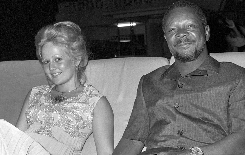 Cu cât s-au vândut bijuteriile Gabrielei Drâmbă, fosta soție a unui împărat african, scoase la licitație