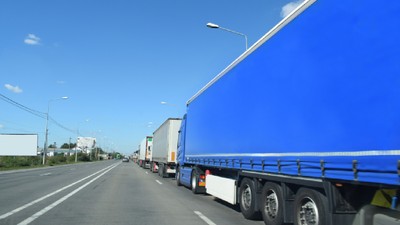 Drumurile din România cu restricții de trafic pentru camioanele de peste 7,5 tone în minivacanța de Rusalii