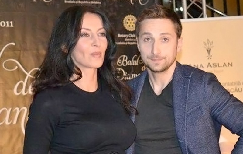 Răduleasca ARE GRIJĂ DE STOMACUL LUI DANI OŢIL! Uite CE ÎI PREGĂTEŞTE vedeta iubitului ei