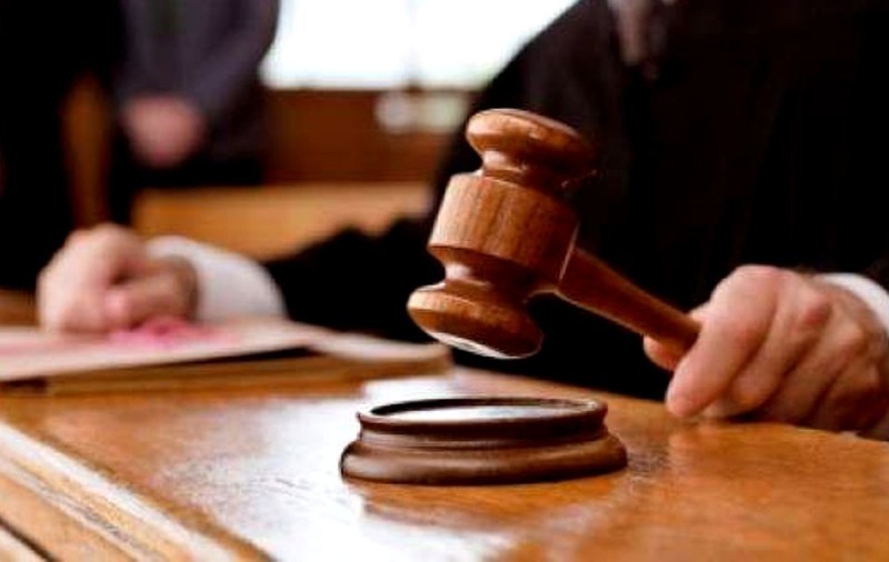 Magistraţii braşoveni au intrat în grevă japoneză şi ameninţă cu blocarea temporară a activităţii