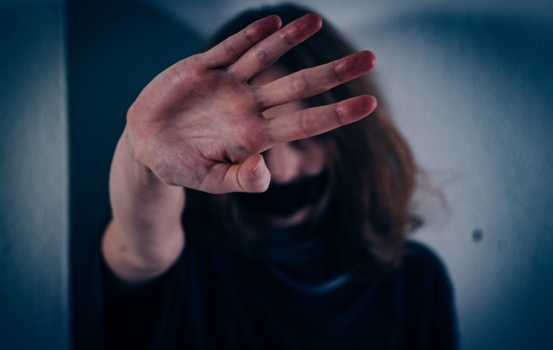 Cum și-a recuperat o familie fiica de la un traficant din Călărași, care a ademenit-o prin metoda „loverboy” și exploatat-o sexual în Germania