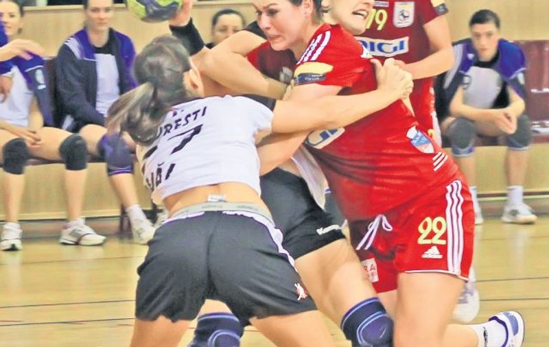 Krim a luat-o pe Manea! «Veterana» Oltchimului pleacă la cea mai valoroasă echipă de handbal din Slovenia
