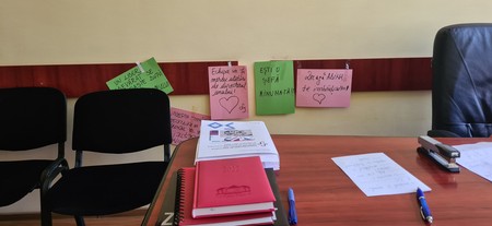 Câteva post-it-uri scrise de elevi