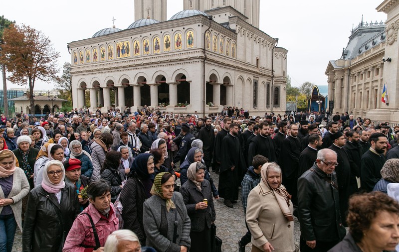 UPDATE | Mii de pelerini, prezenți la sărbătoarea Sfântului Cuvios Dimitrie cel Nou, Ocrotitorul Bucureştilor, prăznuit astăzi. Care este programul ceremoniilor religioase