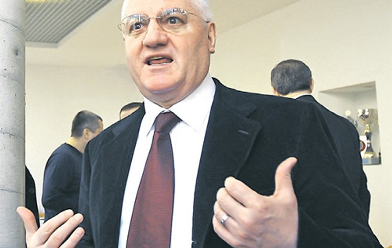 Mitică Dragomir despre tinerii care se războiesc cu jandarmii, atât pe stadioane, cât și la manifestațiile publice: "Niște netrebnici au creat acest haos"