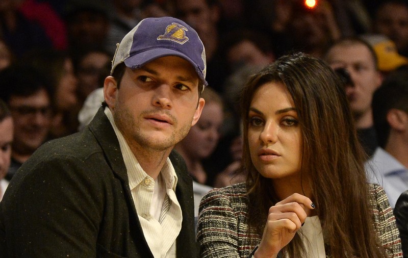 Ashton Kutcher a vrut să zboare în spațiu cu Branson, dar nu l-a lăsat soția. Ce i-a spus Mila Kunis