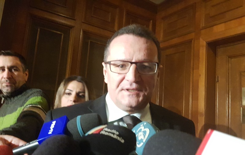 UPDATE. George Maior, audiat peste 6 ore, în comisia SRI: ”Au fost foarte multe întrebări privind relaţia SRI cu Justiţia” (VIDEO)