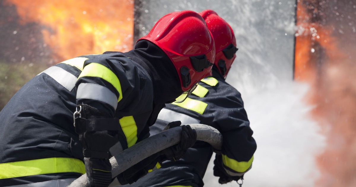 Un bebeluș de patru luni a murit într-un incendiu în Dâmbovița! Mama n-a mai putut să-l scoată din casă