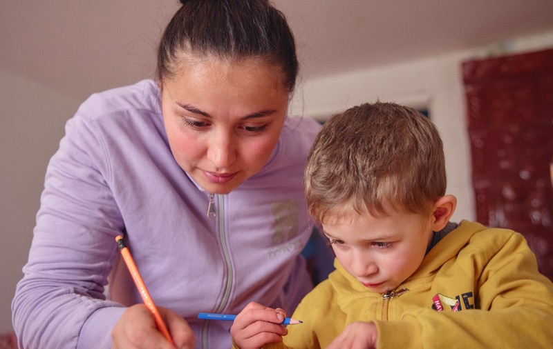 „Start în educație" a ajuns în peste 1.500 de comunități din România: „O necesitate pentru a rupe cercul sărăciei și al inegalității”