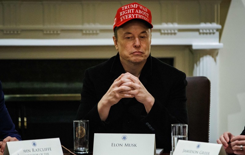 Numit „asamblator de mașini”, Elon Musk îl insultă pe omul cu tarifele din administrația lui Donald Trump: un „prost ca noaptea”