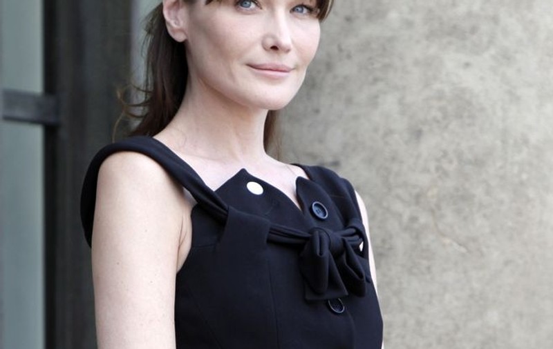 Carla Bruni, plătită cu 150 de euro pentru rolul din filmul lui Woody Allen
