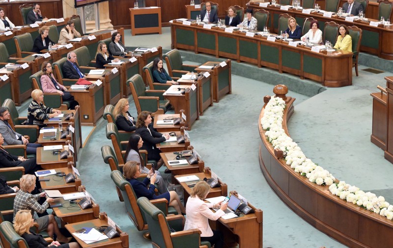 Mesajul a zeci de organizații și profesori pentru parlamentari: România este pe penultimul loc în UE privind puterea politică a femeilor. Ce ar trebui să se schimbe