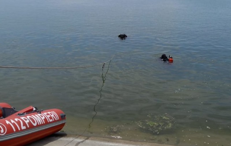 Un bărbat a murit după ce a căzut cu mașina în Dunăre, aproape de Insula Mare a Brăilei