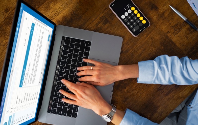 5 avantaje în a lucra cu un expert contabil online