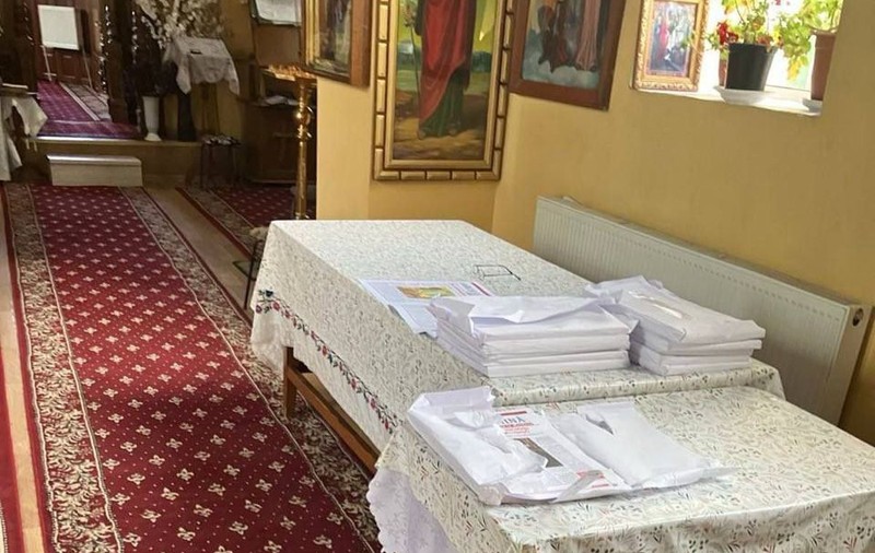 Un depozit cu pliante de propagandă și incitare la ură a fost descoperit într-o biserică din Republica Moldova, înainte de alegeri